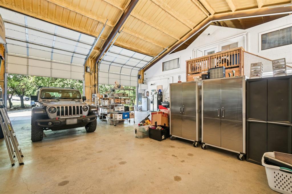 Ray Roberts Estate - Farm