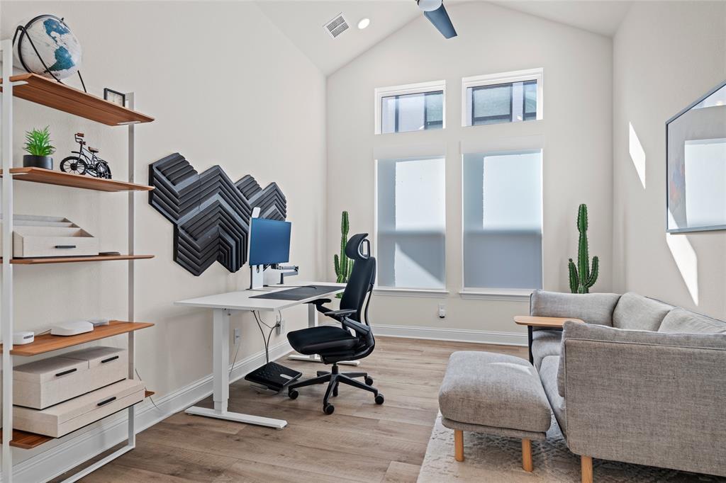 1401 Redbrick Lane