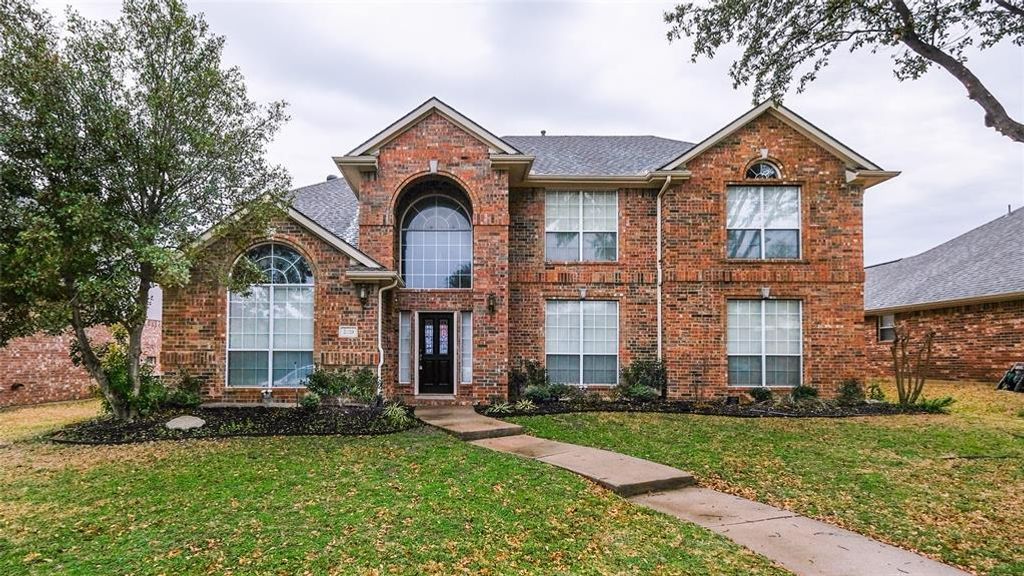 Photo of 2520 Frosted Green Lane, Plano, TX 75025 (MLS # 21194107)
