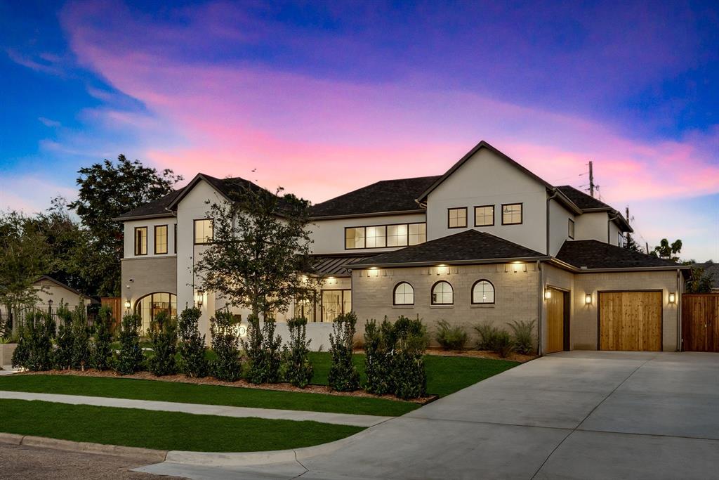 Walnut Hill Manor - Residential