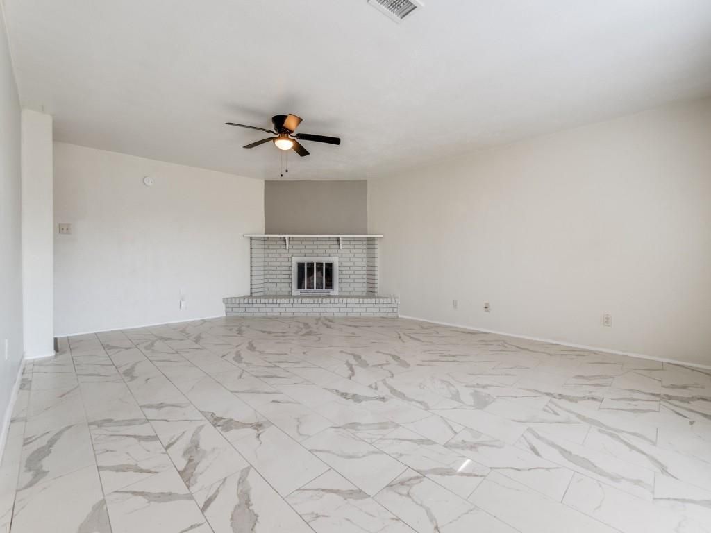 Photo of 420 Rockcrest Drive, Mesquite, TX 75150 (MLS # 21097876)