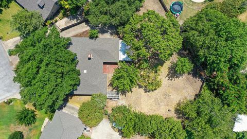 A home in Benbrook