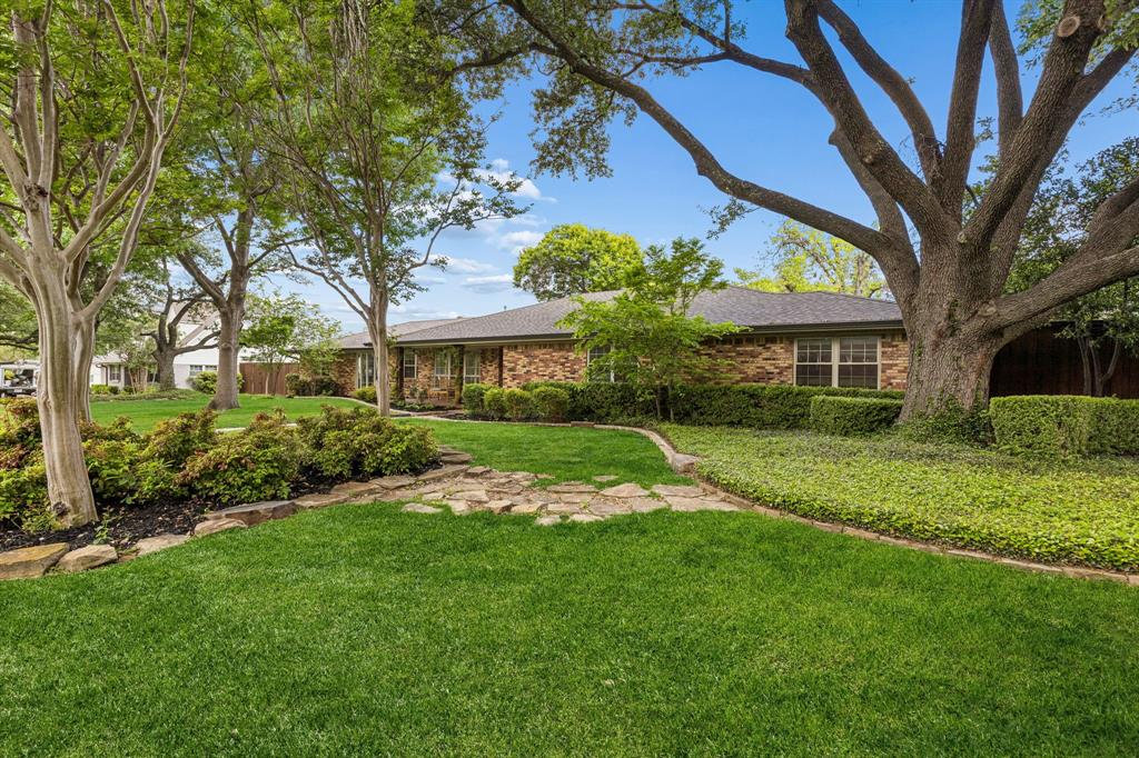 7519 Larchview Drive