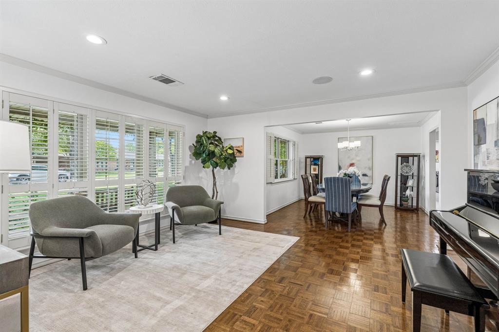 7519 Larchview Drive