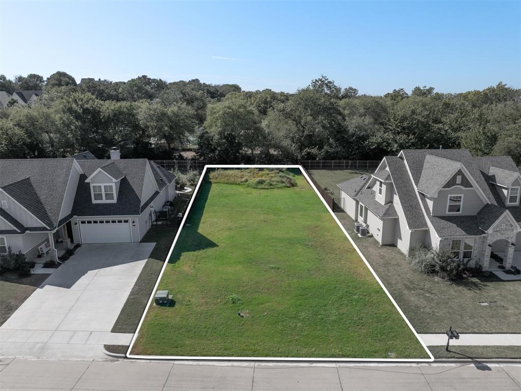 208 Village Way