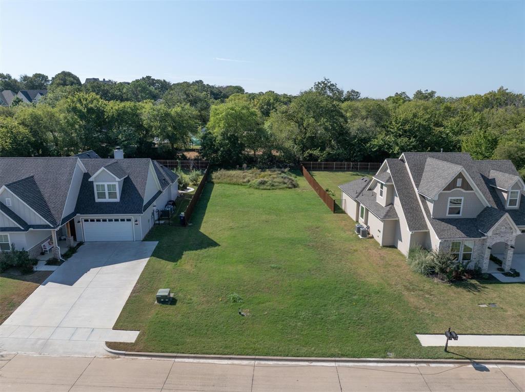 208 Village Way