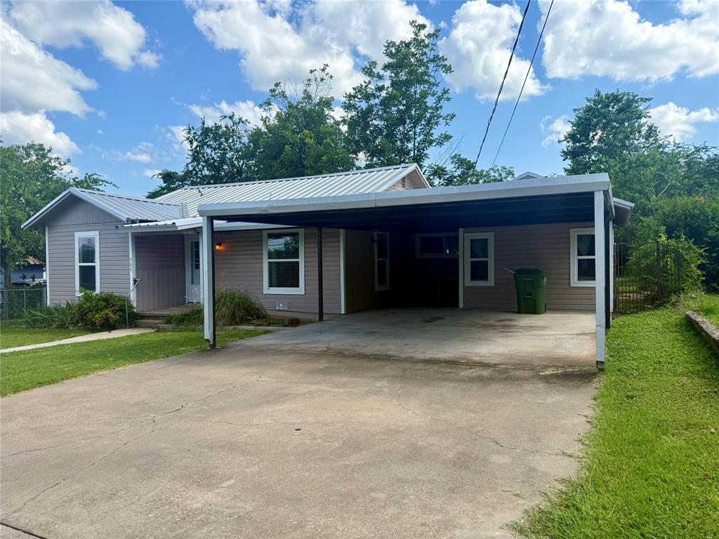 505 Hereford Street