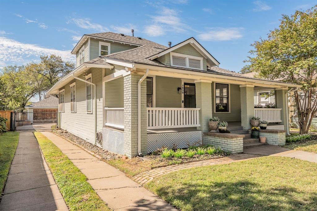 1928 Fairmount Avenue