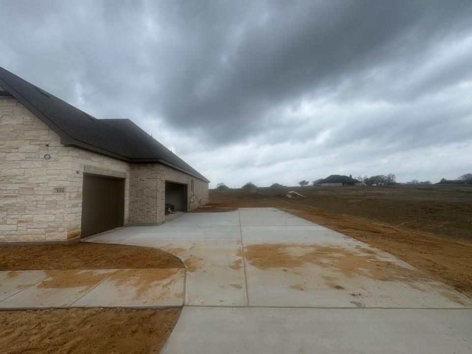 806 Valley Ridge Road