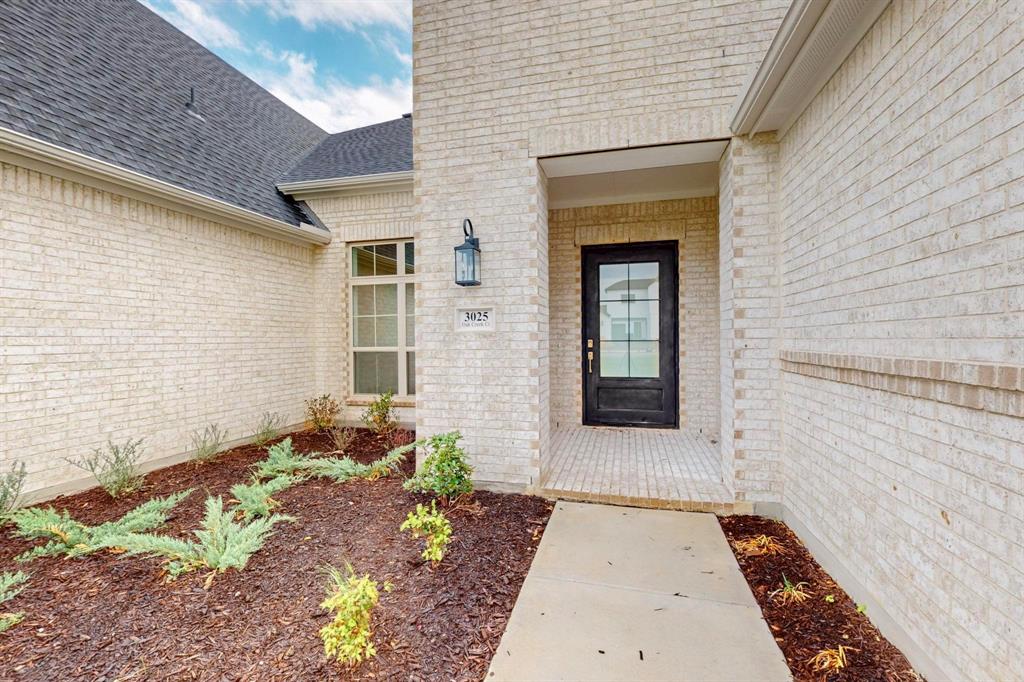 3025 Oak Creek Court