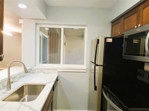 Arrangement Condo - Residential