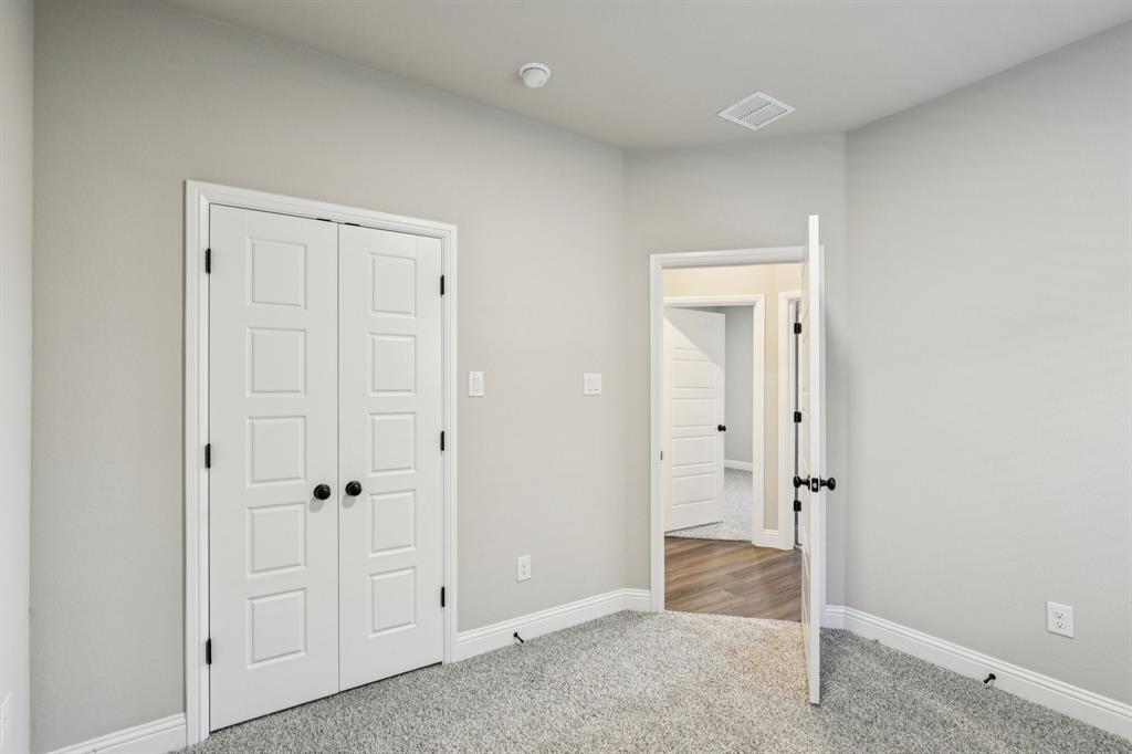 Eagle Glen Elements - Residential