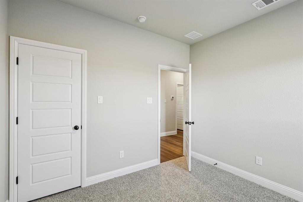 Eagle Glen Elements - Residential