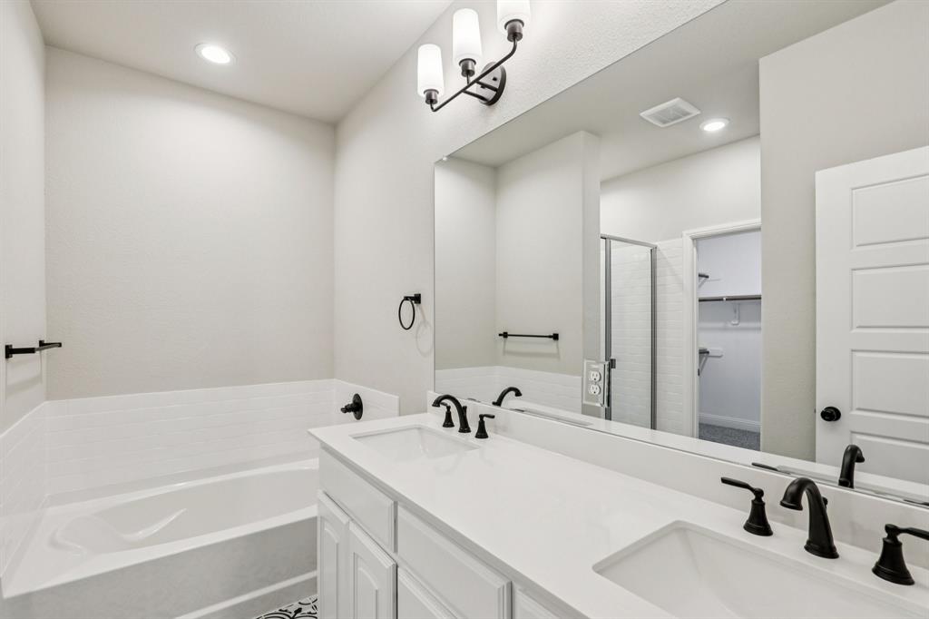 Eagle Glen Elements - Residential