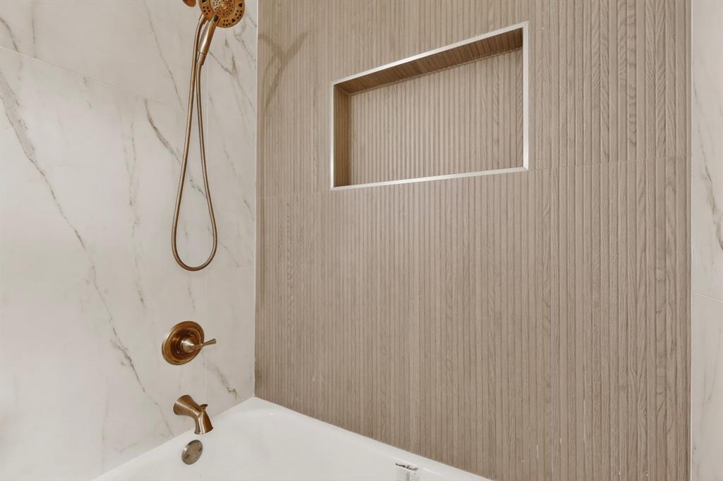 Singing Hills - Residential