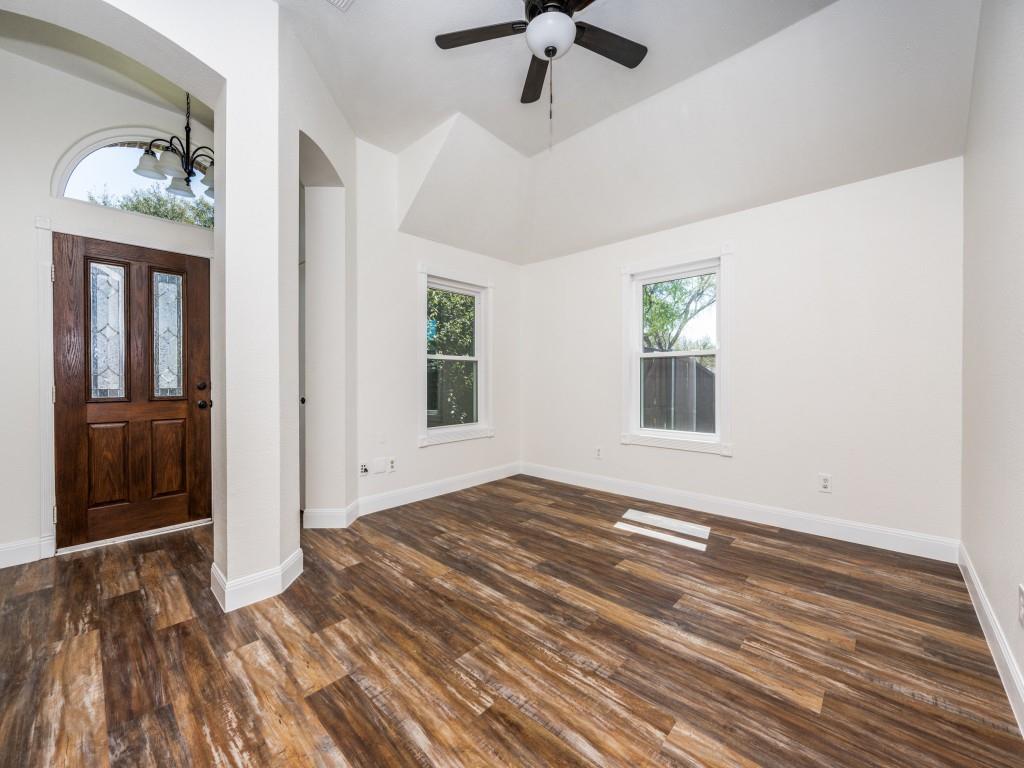 1810 Crosshaven Drive