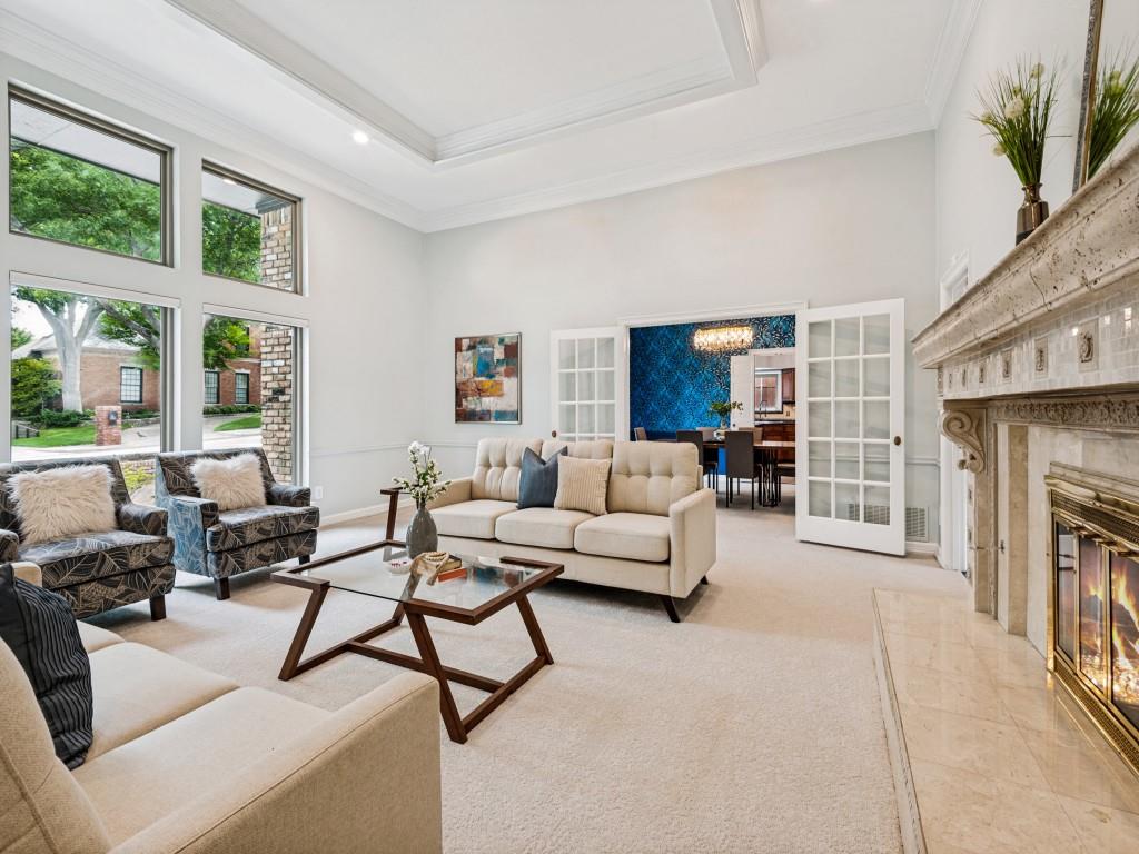 5822 London Lane