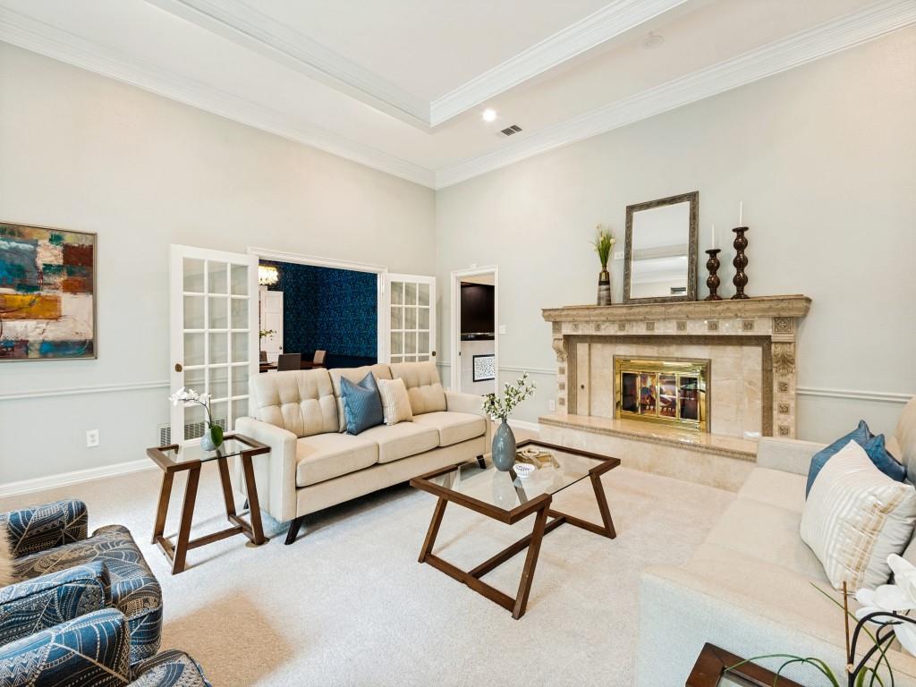 5822 London Lane
