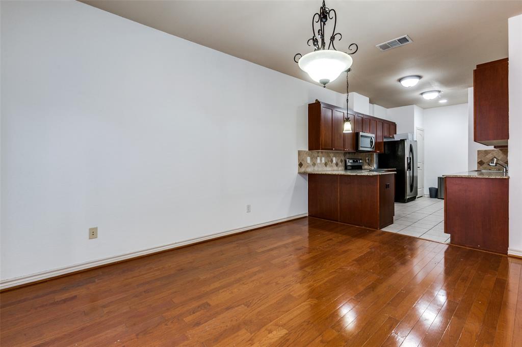 341 Metropolitan Drive