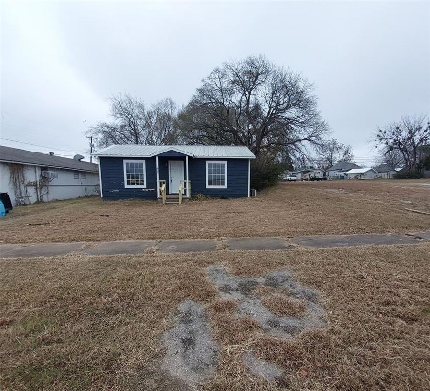 Investment opportunity! Renovated home in the heart of Denison, TX! Minutes from shopping, restaurants, and community events. Open living area and an abundance of windows that provide great natural light throughout. Generous room sizes with neutral colors and vinyl plank flooring throughout. Large backyard and nice curb appeal. Denison is booming and this home is a rare find! Come check out this great opportunity before it is gone. Priced to sell.
