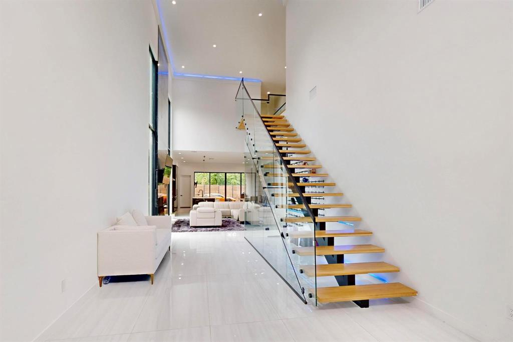 3828 Eaton Drive