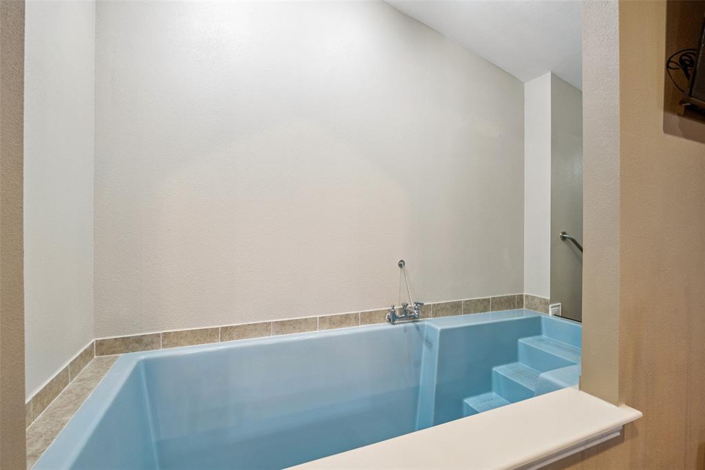 Homestead - Commercial Sale