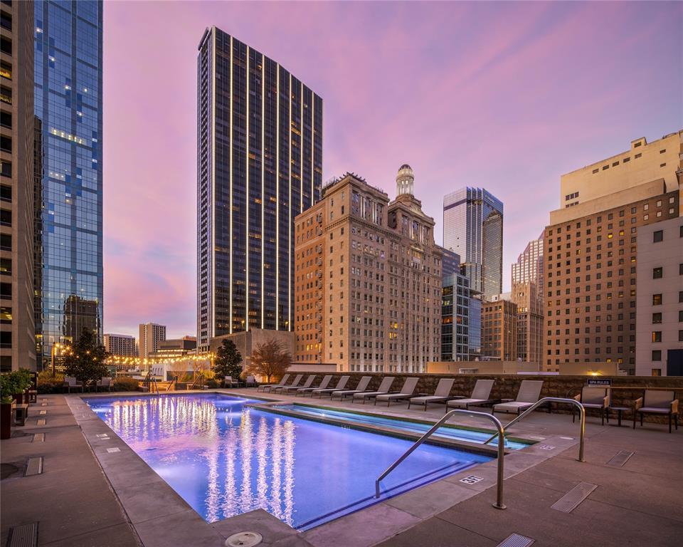 Metropolitan 1200 Main St Condo - Residential