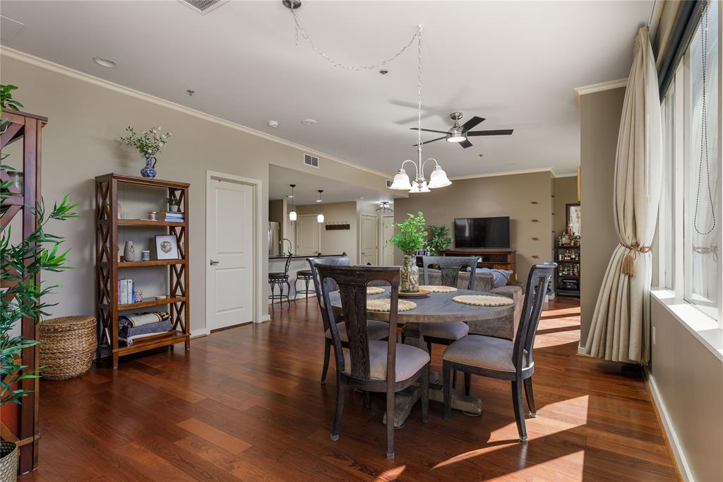 Metropolitan 1200 Main St Condo - Residential