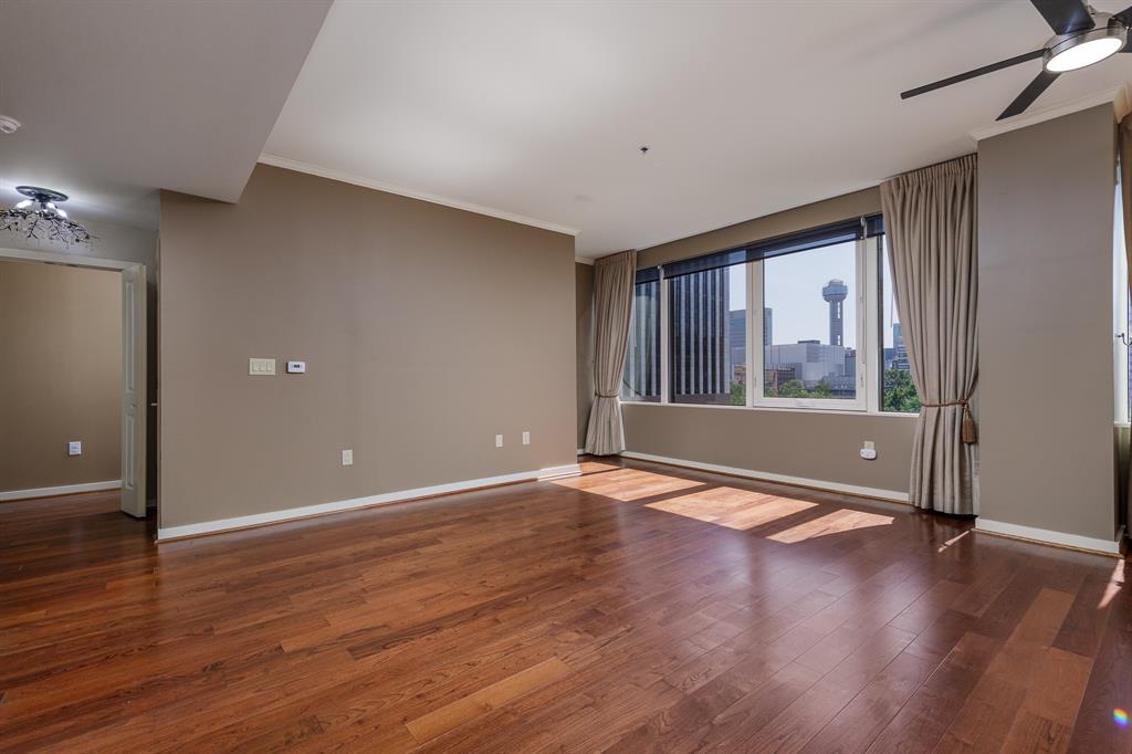 Metropolitan 1200 Main St Condo - Residential