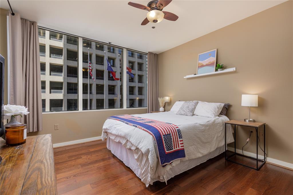 Metropolitan 1200 Main St Condo - Residential