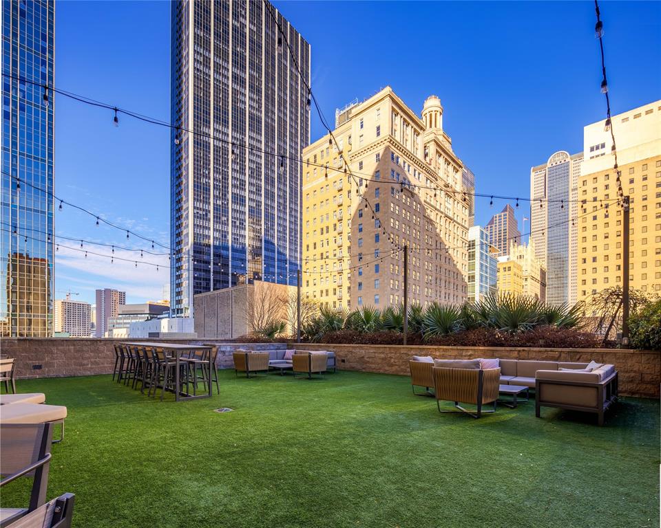 Metropolitan 1200 Main St Condo - Residential