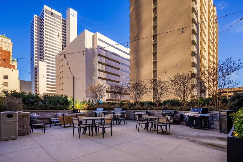 Metropolitan 1200 Main St Condo - Residential