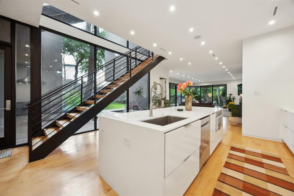 765 Evergreen Hills Road