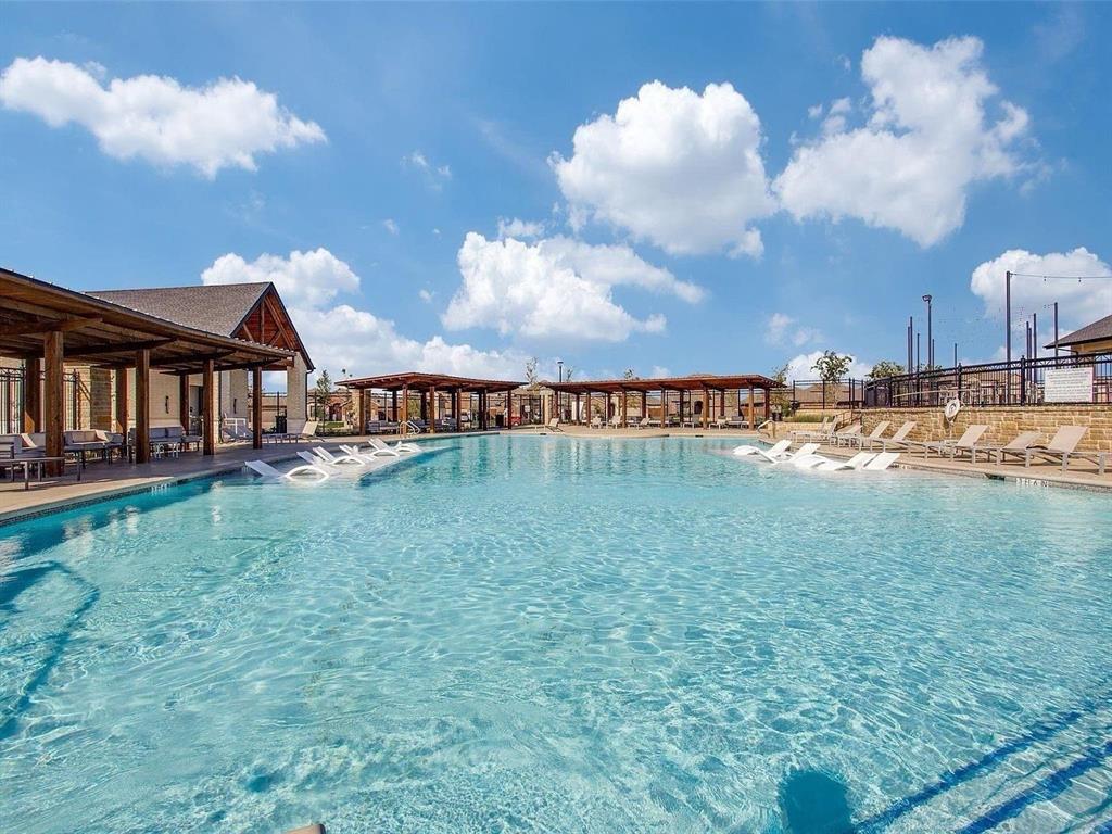 TRAILS OF ELIZABETH CREEK PHASE 5 - Residential Lease