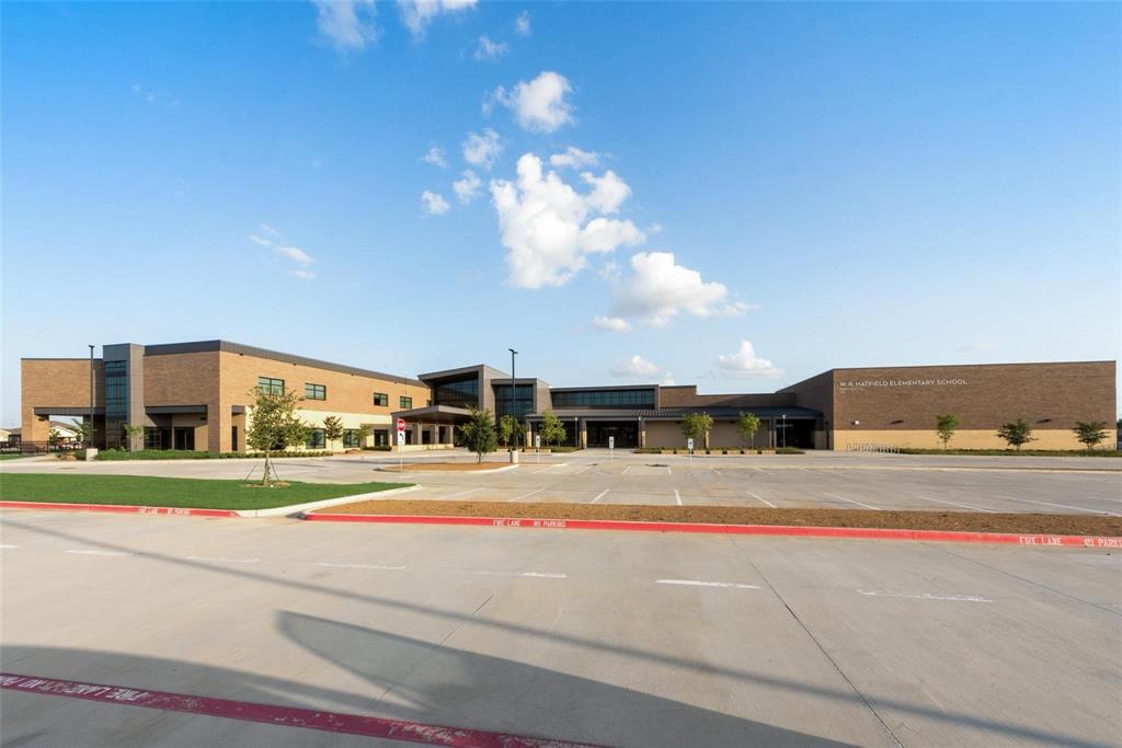 TRAILS OF ELIZABETH CREEK PHASE 5 - Residential Lease