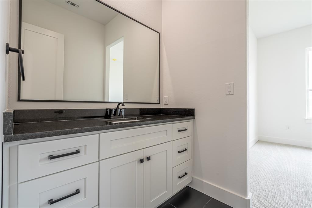 Modern Oaks - Residential