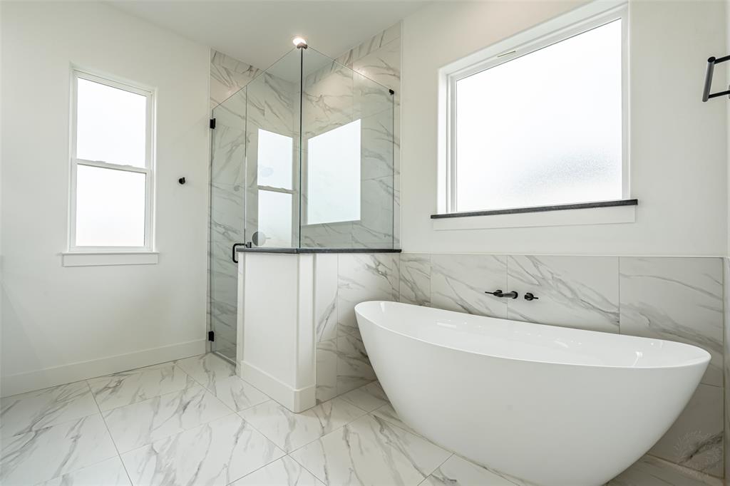 Modern Oaks - Residential