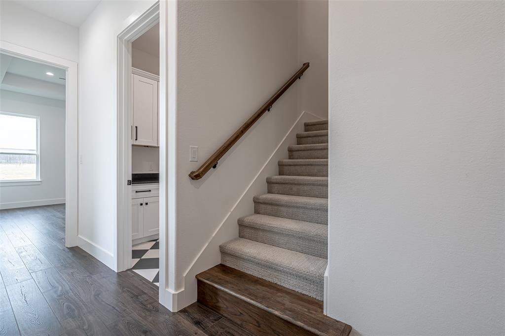 Modern Oaks - Residential