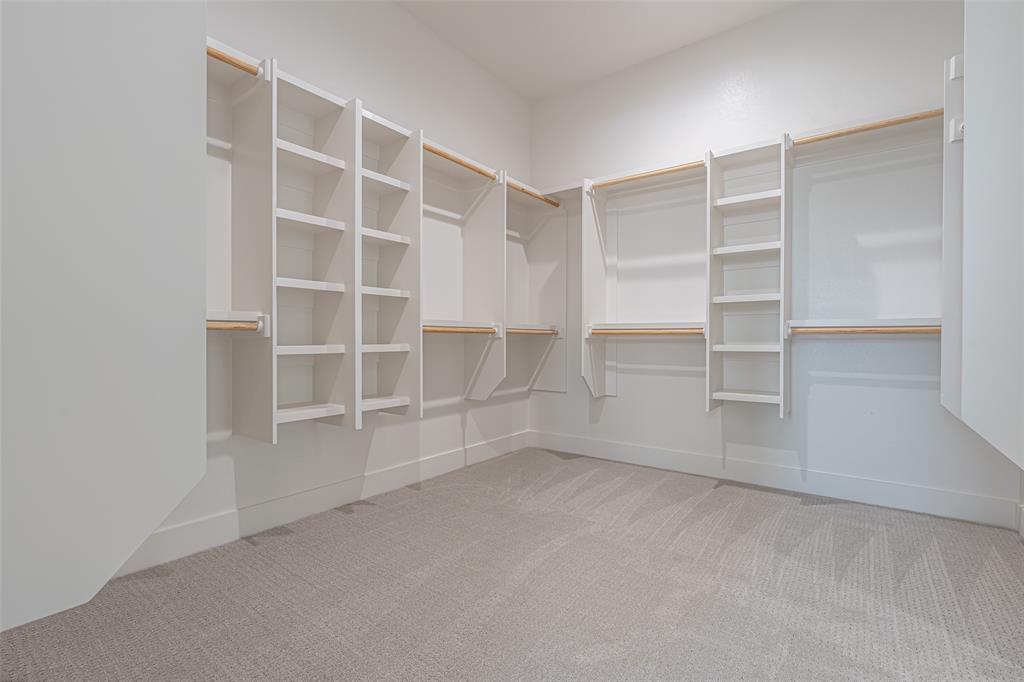 Modern Oaks - Residential