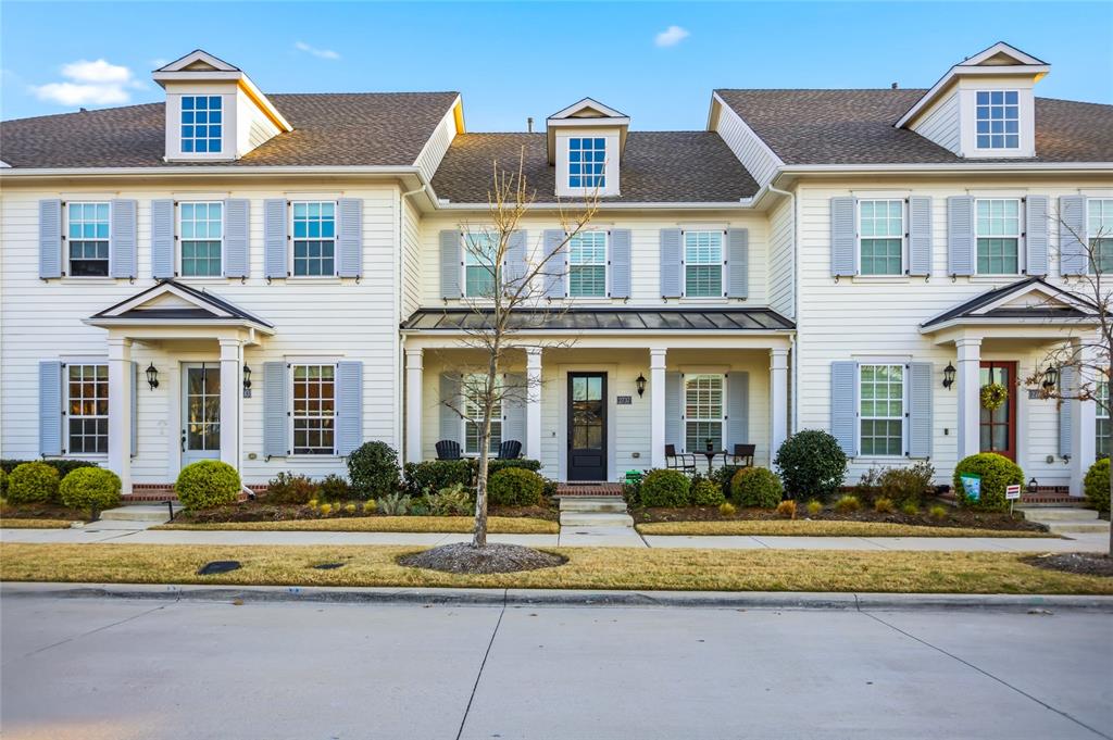 2737 S Market Square