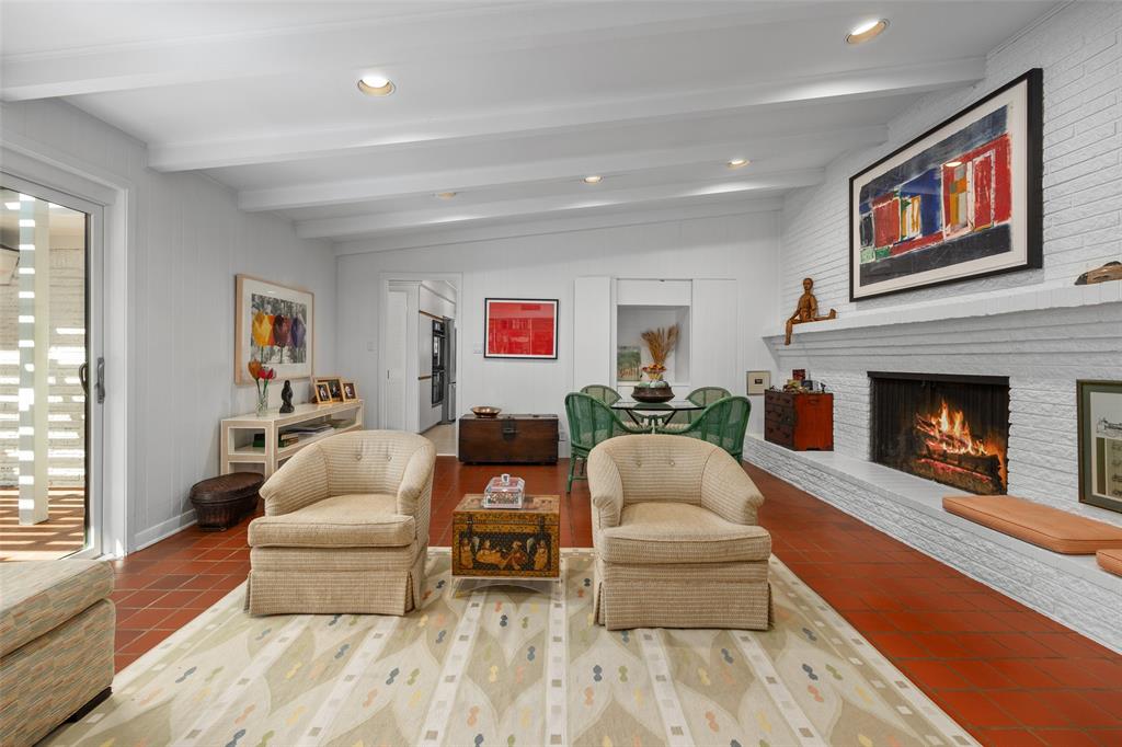 6459 Floyd Drive
