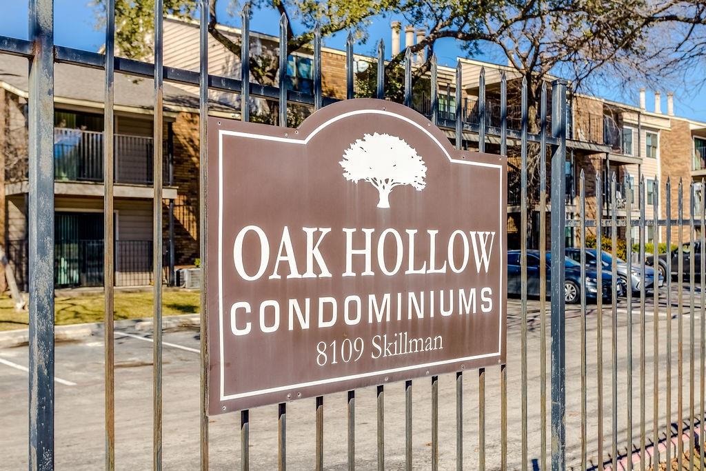 Oakhollow Condo - Residential