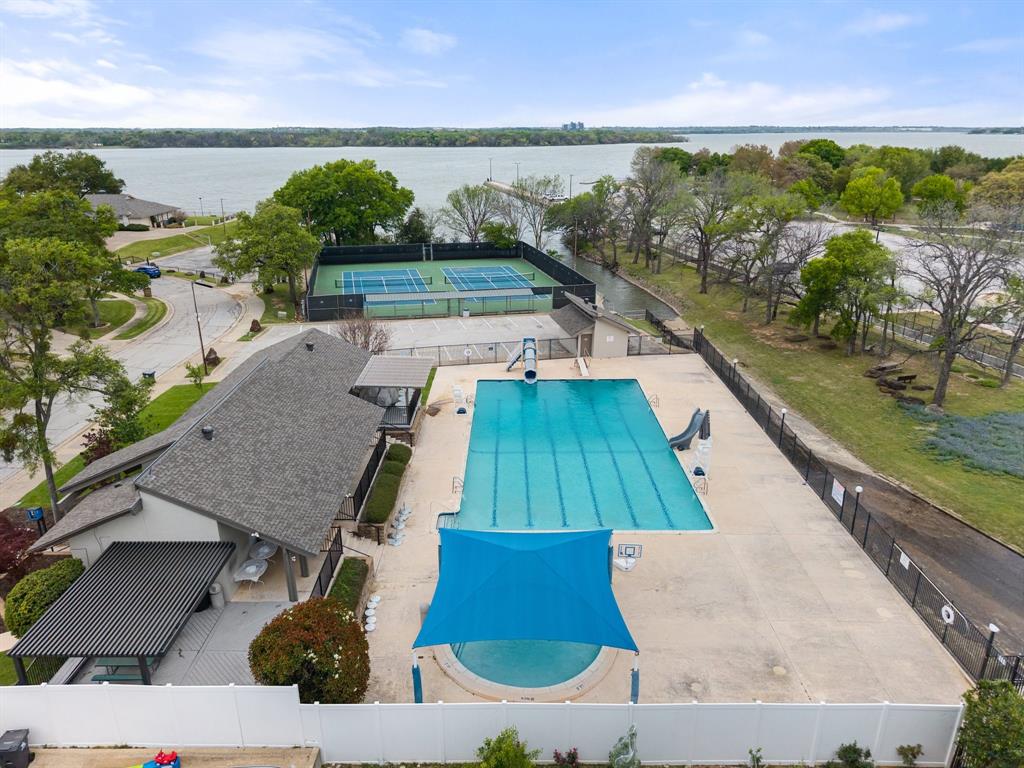 Enchanted Lake Estate - Residential