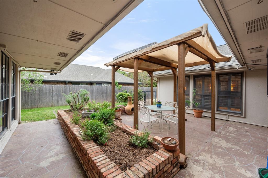 Enchanted Lake Estate - Residential