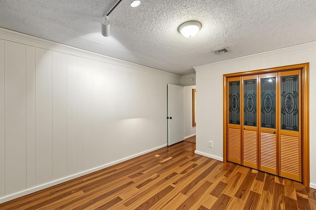 Enchanted Lake Estate - Residential