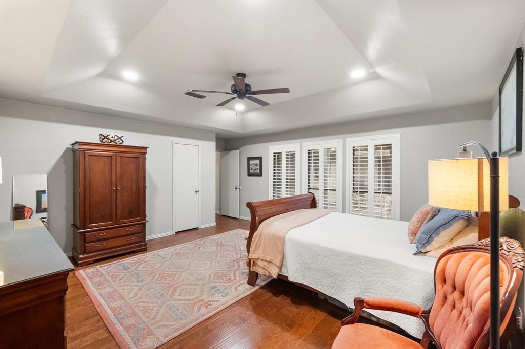 Enchanted Lake Estate - Residential