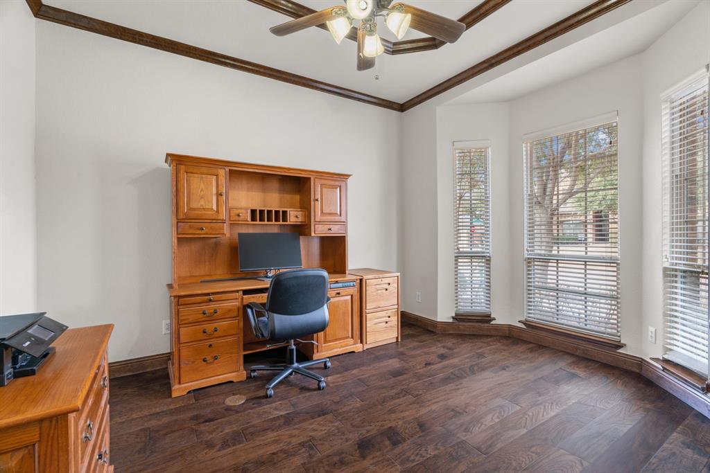 2500 Strathfield Lane