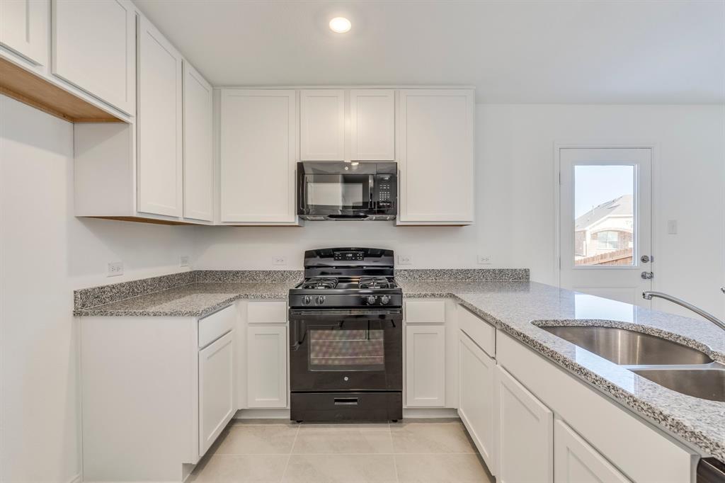 PRESERVE AT HONEY CREEK PHASE 5B - Residential Lease