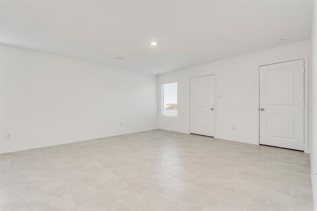 PRESERVE AT HONEY CREEK PHASE 5B - Residential Lease