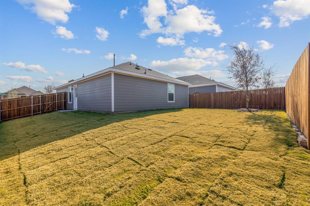 PRESERVE AT HONEY CREEK PHASE 5B - Residential Lease